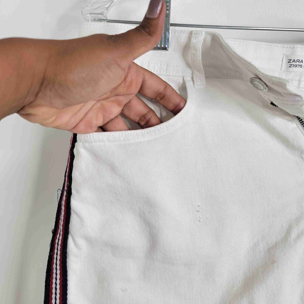 Zara Basic White Denim Mini Skirt Side Stripes Front Pockets Belt Loops Large - Picture 7 of 9